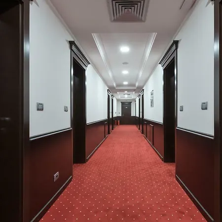 Garni Ami Hotel 4*